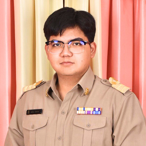 นายตะวัน ม่วงงาม